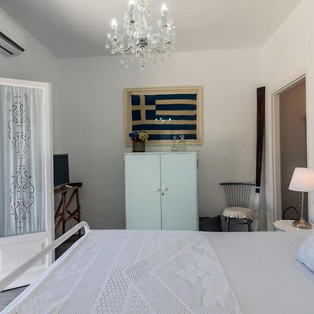 Maison Triantatria Plaka  Bagian luar foto