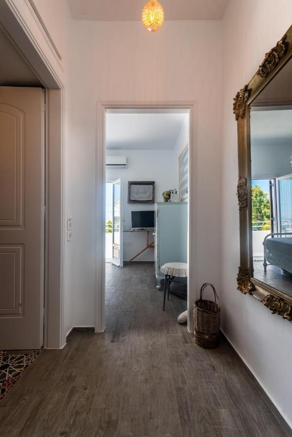 Maison Triantatria Plaka  Bagian luar foto